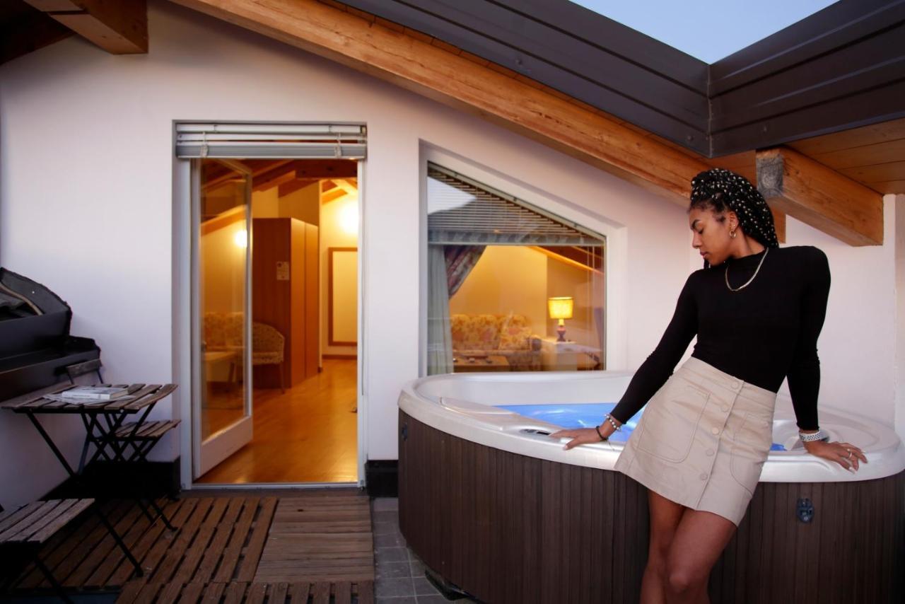 Hotel Romanda 레비코온천 외부 사진
