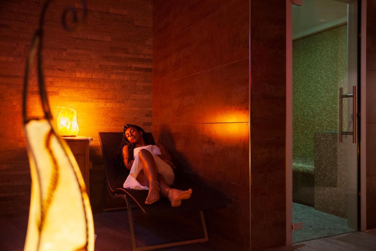 Hotel Romanda 레비코온천 외부 사진
