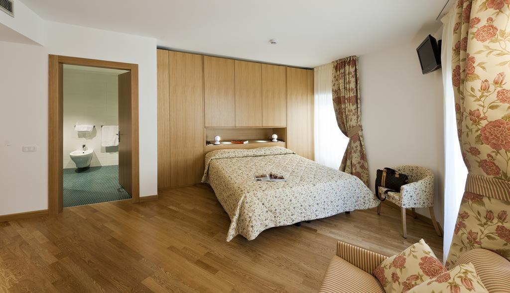 Hotel Romanda 레비코온천 외부 사진